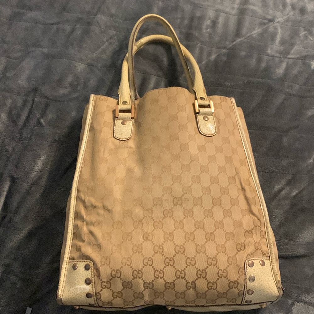 Authentic Vintage Gucci Tote purchased From @brandauthentic from GiGi🩷🩷🩷